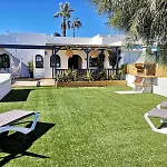 Dalia House, Frontbeach, Piscina, Semesterbostad *