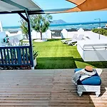 Dalia House, Frontbeach, Piscina, Semesterbostad