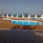 Dalia House, Frontbeach, Piscina, Semesterbostad *