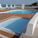 Semesterbostad Dalia House, Frontbeach, Piscina, *