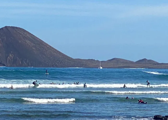 Semesterbostad Dalia House, Frontbeach, Piscina, *