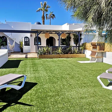 Dalia House, Frontbeach, Piscina, Casa vacanze *