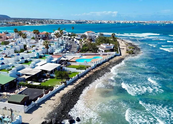 Vakantiehuis Dalia House, Frontbeach, Piscina,