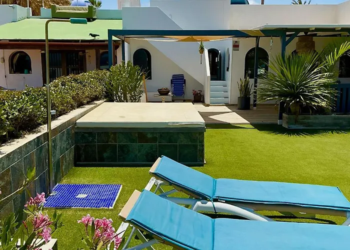 Dalia House, Frontbeach, Piscina, Hébergement de vacances Corralejo