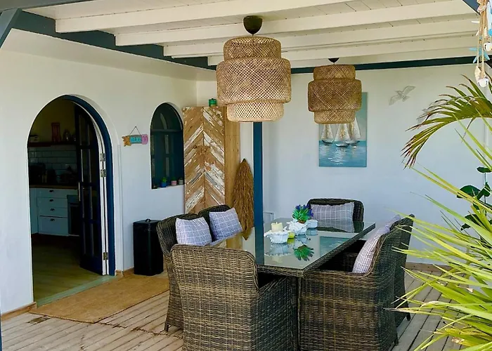 Dalia House, Frontbeach, Piscina, Hébergement de vacances *