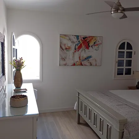 Casa Dalia, Frontbeach, Piscina,