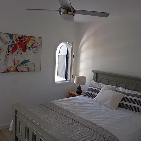 Holiday home Casa Dalia, Frontbeach, Piscina,